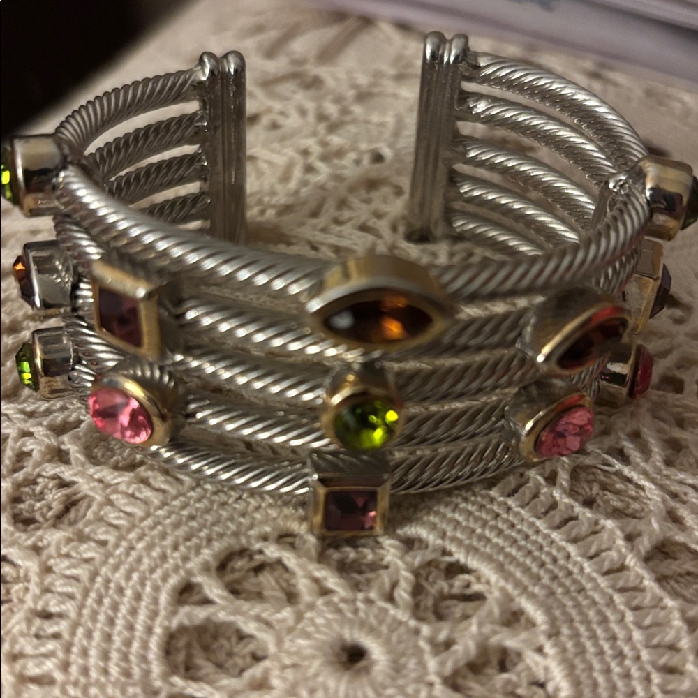 Gorgeous silver plate cable cuff bracelet with multi colored stones. - Picture 2 of 11